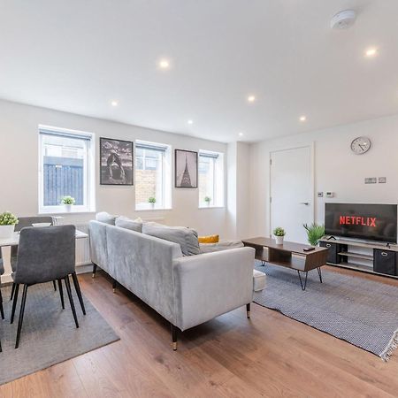 Modern London Home - 2 Bedrooms 2 Bath - Battersea, Vauxhall & Nine Elms Station Buitenkant foto