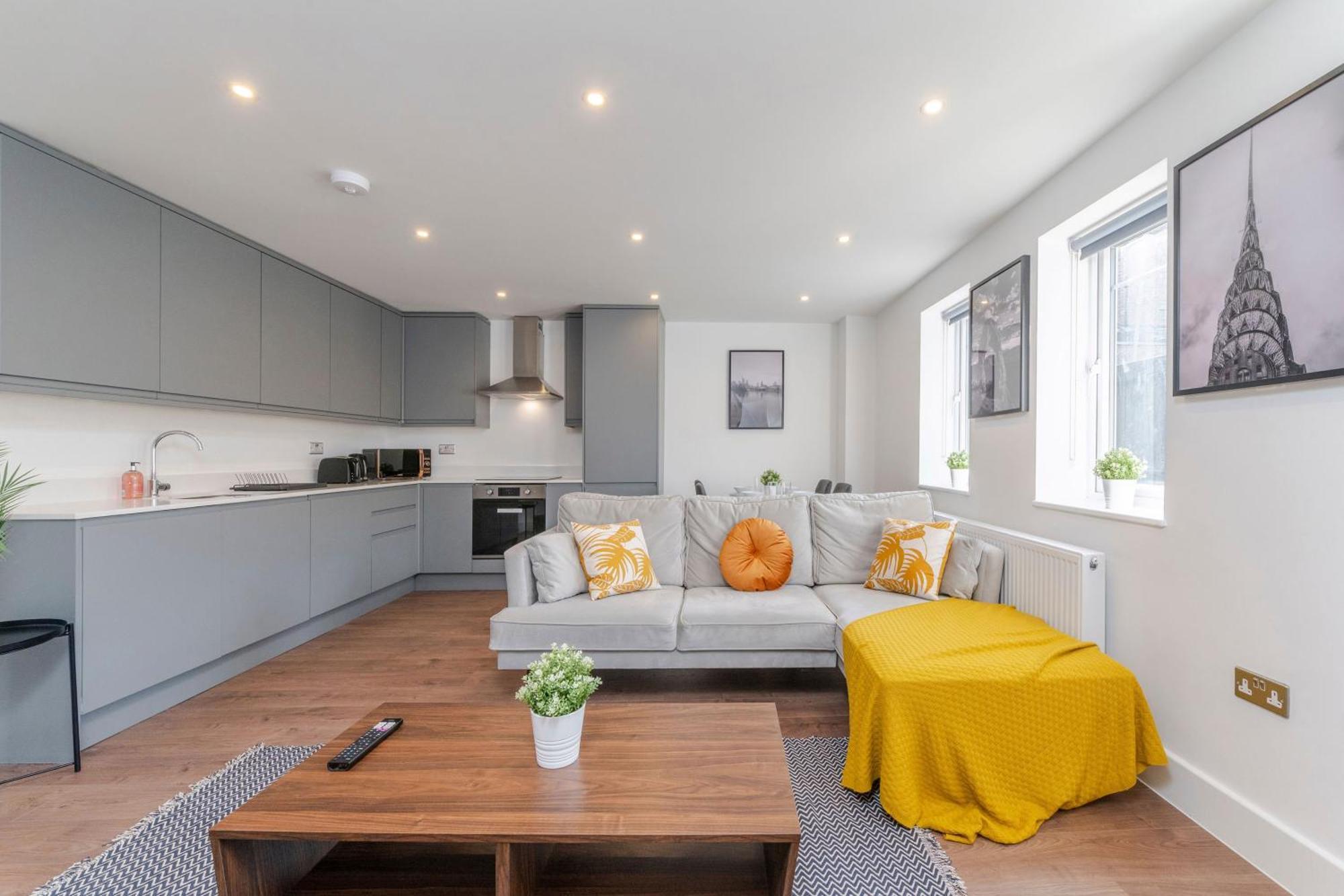 Modern London Home - 2 Bedrooms 2 Bath - Battersea, Vauxhall & Nine Elms Station Buitenkant foto