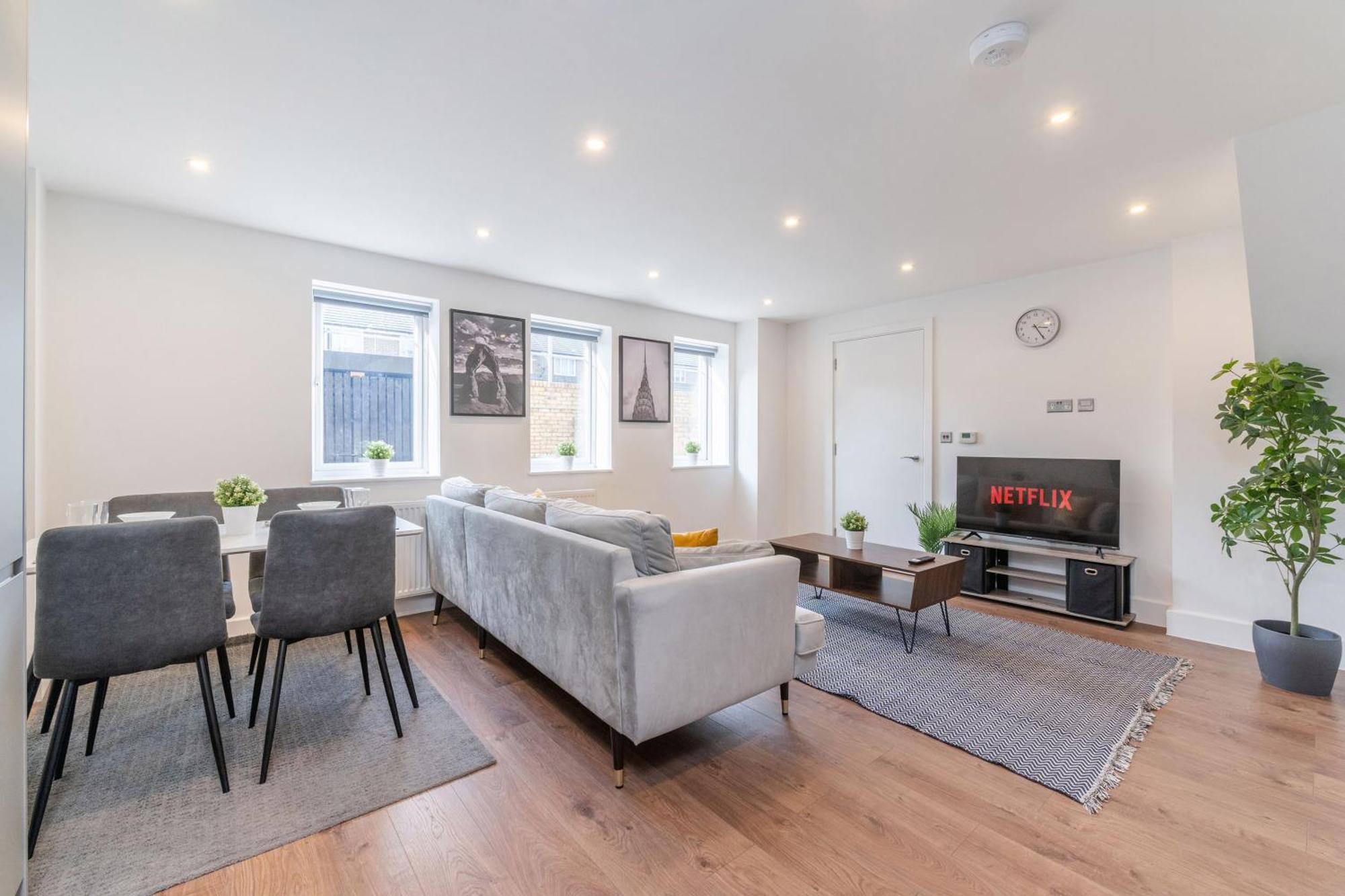 Modern London Home - 2 Bedrooms 2 Bath - Battersea, Vauxhall & Nine Elms Station Buitenkant foto