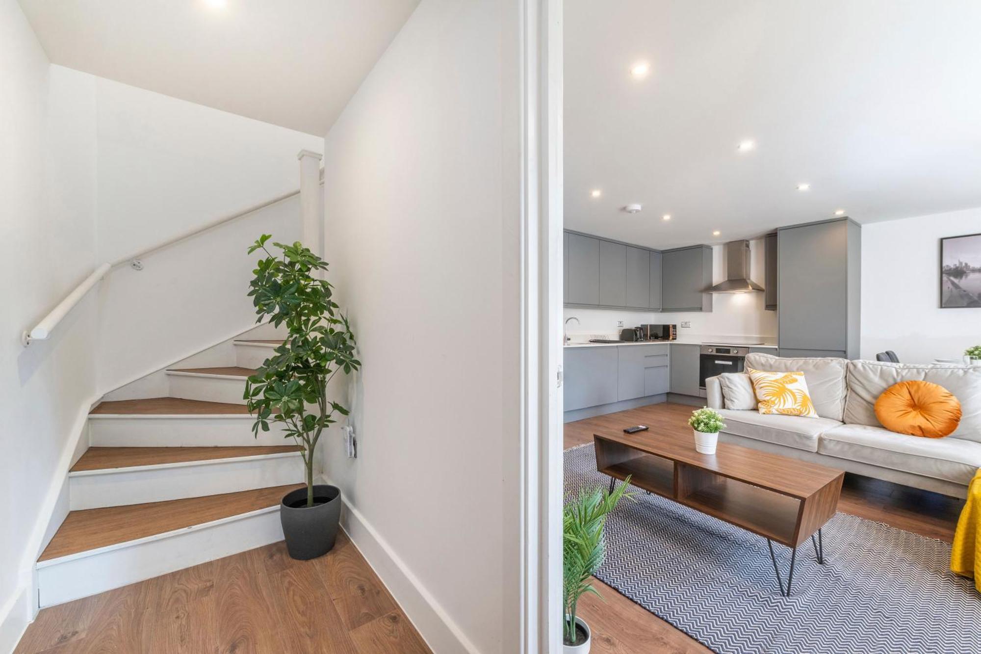 Modern London Home - 2 Bedrooms 2 Bath - Battersea, Vauxhall & Nine Elms Station Buitenkant foto